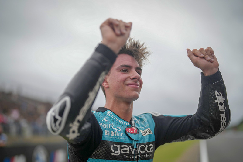 David Alonso il giovane pilota colombiano vince il campionato di Moto3