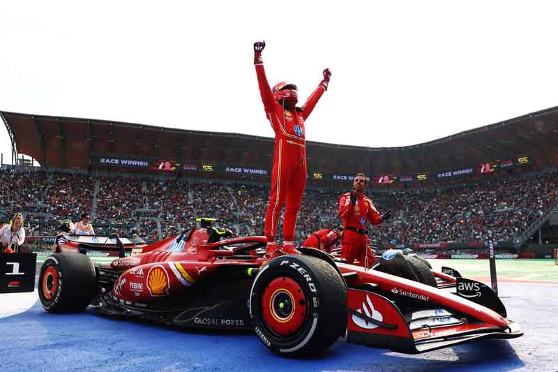 Sainz vince il GP del Messico Norris e Leclerc completano il podio