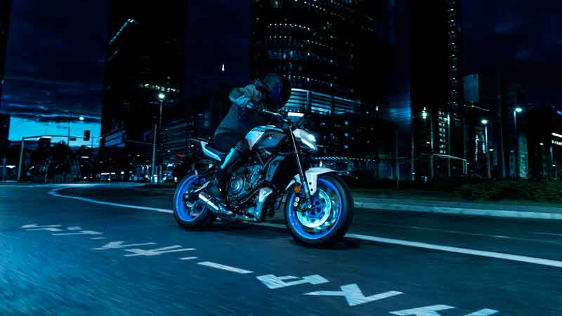 Yamaha MT-07 la "Naked" rinasce nel 2025