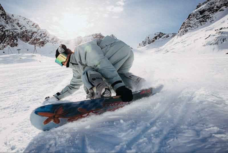 Burton Snowboard Revolution performance stile e sostenibilità