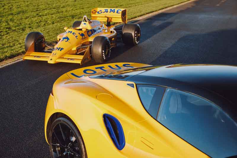 Lotus Emira Limited Edition una serie ispirata alle corse