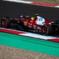 Hamilton trionfa nella Sprint Race in Cina Ferrari ritrova la grinta