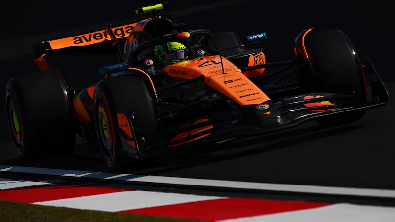 Hamilton trionfa nella Sprint Race in Cina Ferrari ritrova la grinta