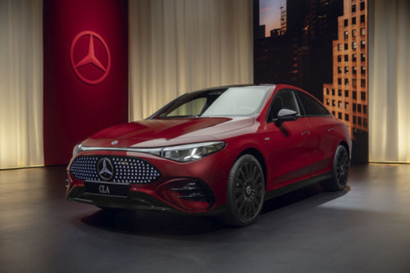 La nuova Mercedes CLA un'icona di tecnologia ed eleganza