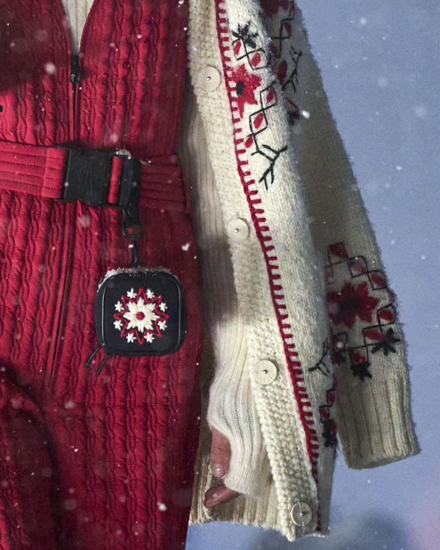 Moncler Grenoble regala un'esperienza esclusiva a Courchevel una sfilata sotto la neve