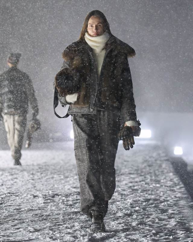 Moncler Grenoble regala un'esperienza esclusiva a Courchevel una sfilata sotto la neve