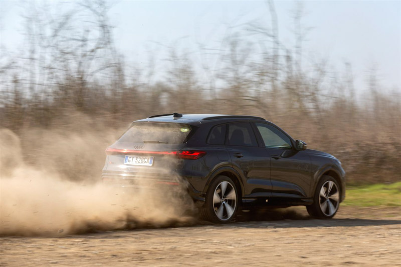 Nuova Audi Q5 e Q5 Sportback performance oltre la strada