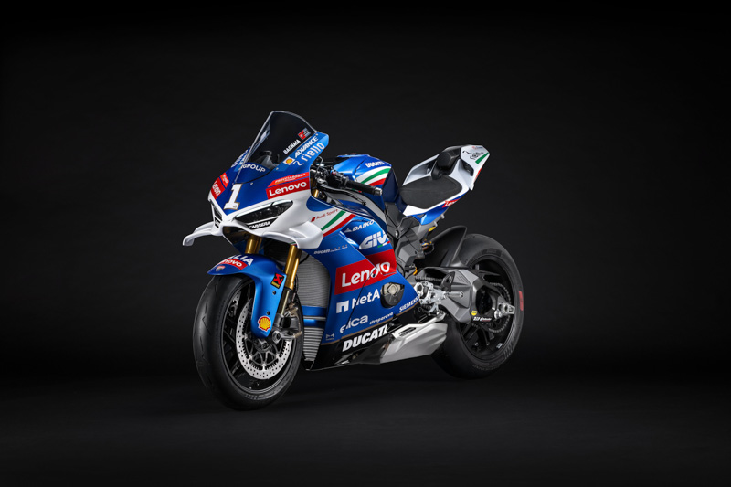 Panigale V4 Tricolore Italia, Ducati celebra il trionfo in Azzurro