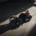 BMW R 1300 R la nuova roadster tedesca diventa più cattiva