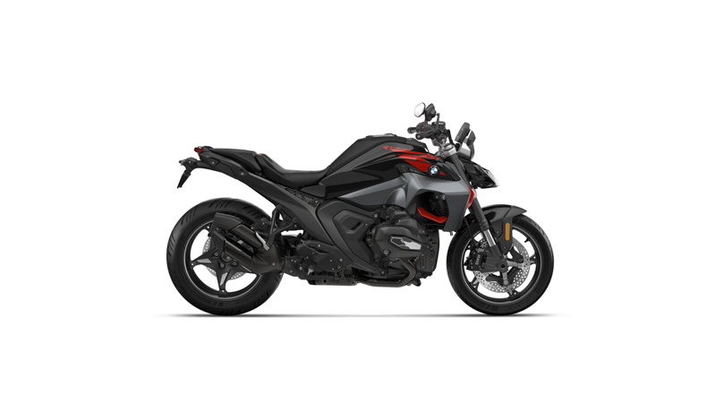 BMW R 1300 R la nuova roadster tedesca diventa più cattiva