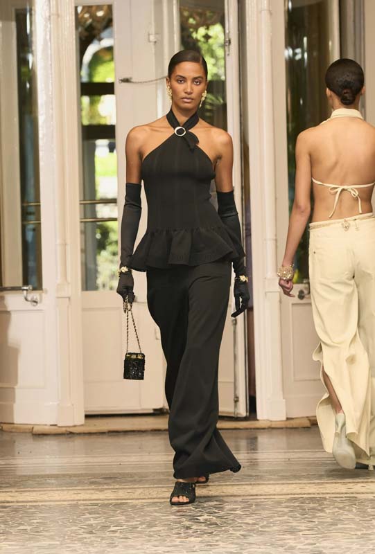 Chanel Cruise 2025 26 un'ode alla dolce vita sul Lago di Como