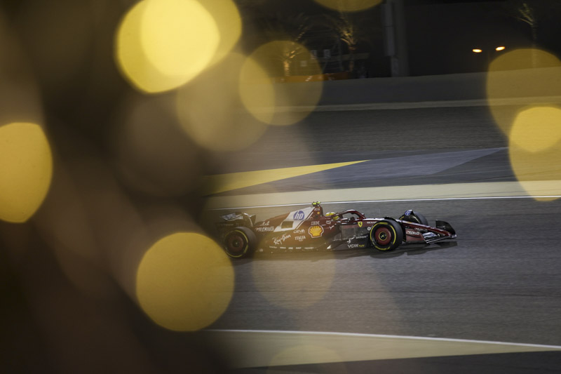 Gran Premio F1 Bahrain trionfo McLaren Ferrari insegue Mercedes tra luci e ombre
