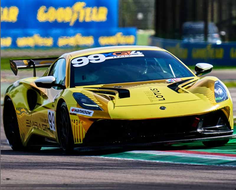 GT4 Imola PB Racing in pista ad Imola la Lotus protagonista con Naska e D’Aste