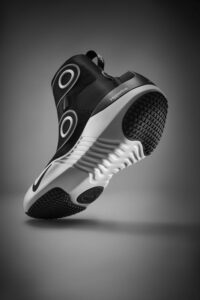 Nike e Hyperice reinventano l'allenamento ecco la scarpa che massaggia, riscalda e conquista