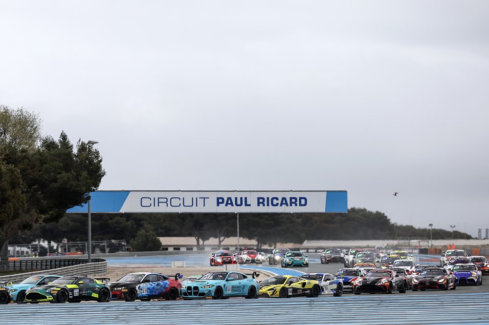 GT4 European Series: il Paul Ricard si tinge a Stelle e Strisce, PB Racing subito a punti
