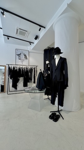 Yohji Yamamoto in mostra da 10 Corso Como a Milano