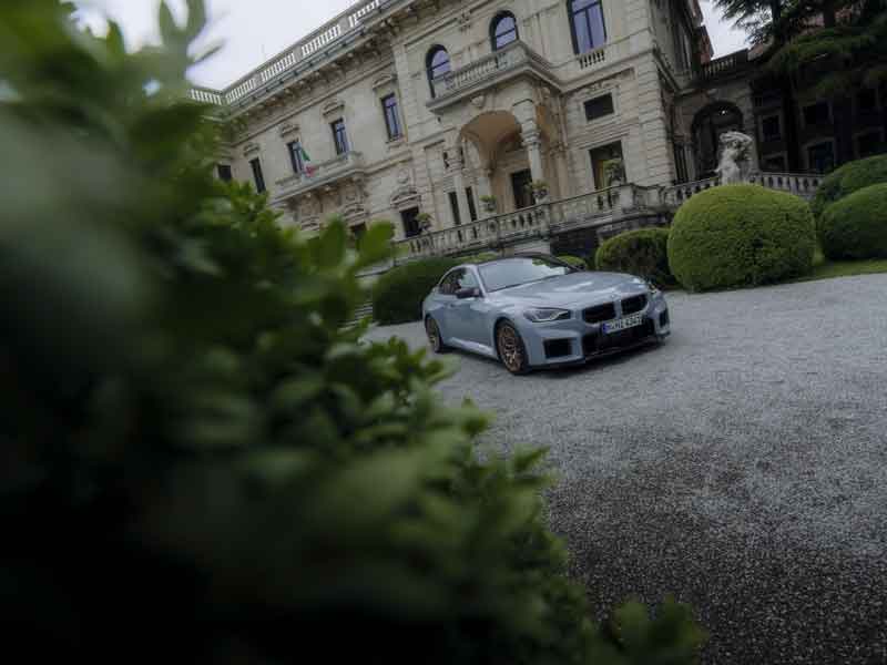 BMW M2 CS la nuova sportiva debutta sul Lago di Como