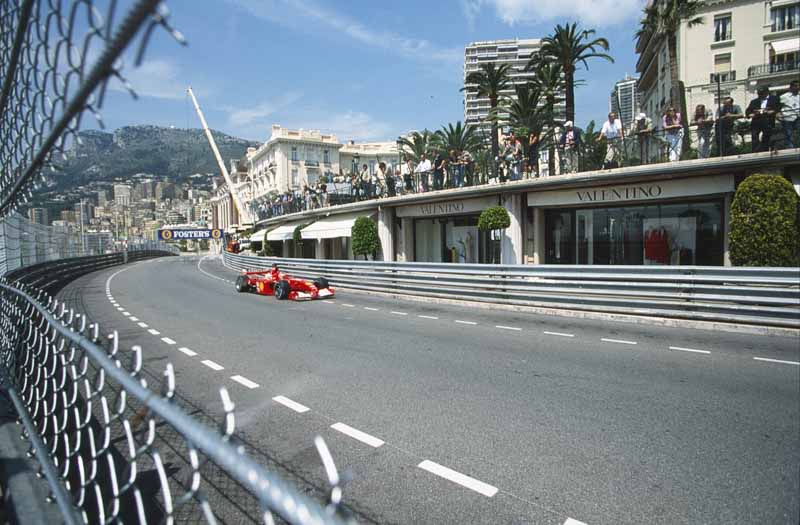 Quando la Formula 1 faceva rumore: la Ferrari F2001 di Schumacher torna a ruggire