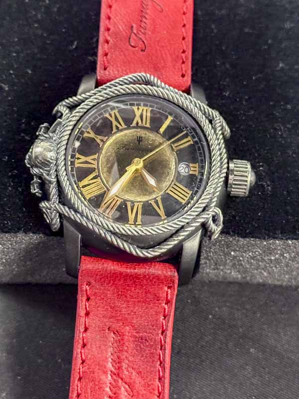 Orologi Fumagazzi l’ironia al polso che ha conquistato lo Zoo 105
