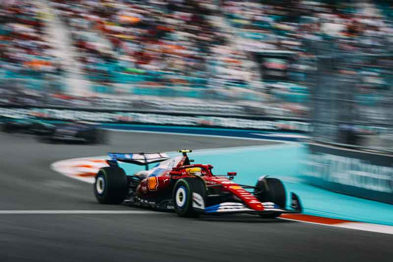 Rimonta Hamilton conquista il podio nella Sprint Race del GP di Miami