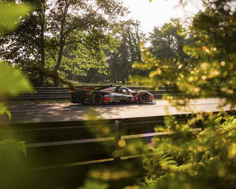 La griglia di partenza di Le Mans Cadillac in prima fila, Ferrari in affanno, Drudi brilla in GT