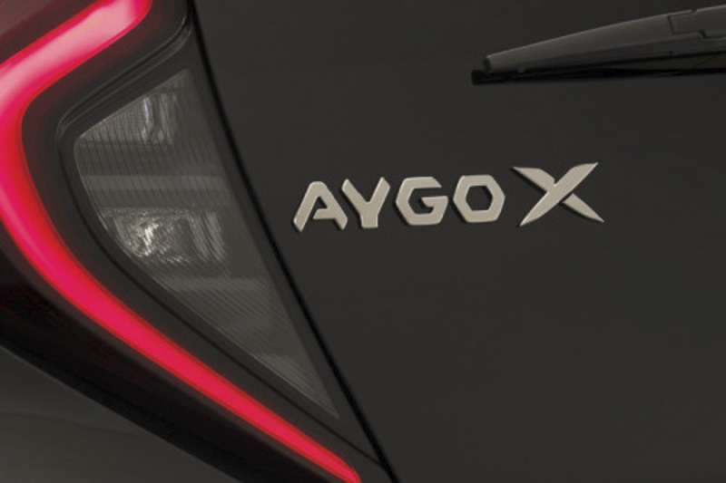 Nuova Toyota Aygo X una piccola rivoluzione urbana firmata Toyota