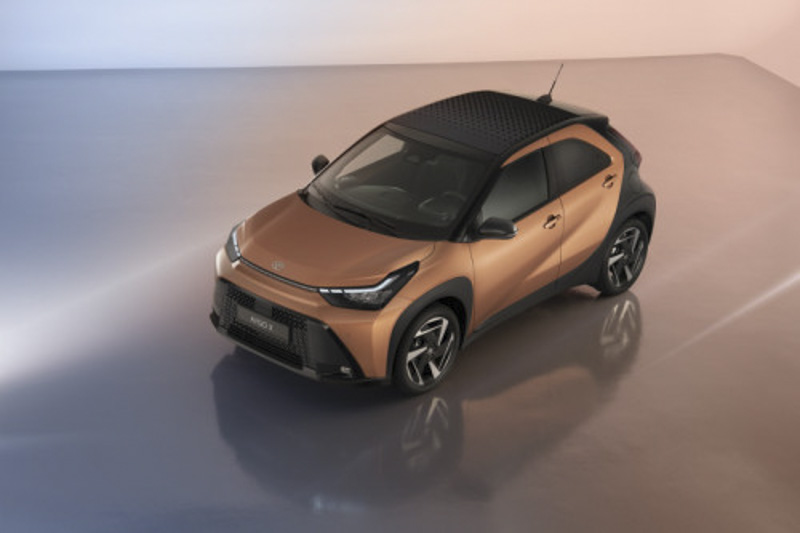 Nuova Toyota Aygo X una piccola rivoluzione urbana firmata Toyota