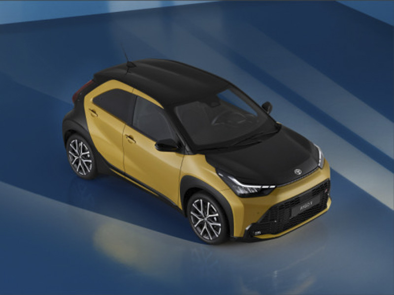 Nuova Toyota Aygo X una piccola rivoluzione urbana firmata Toyota