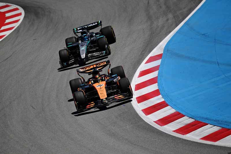 Oscar Piastri poleman a Barcellona McLaren domina le qualifiche del GP di Spagna