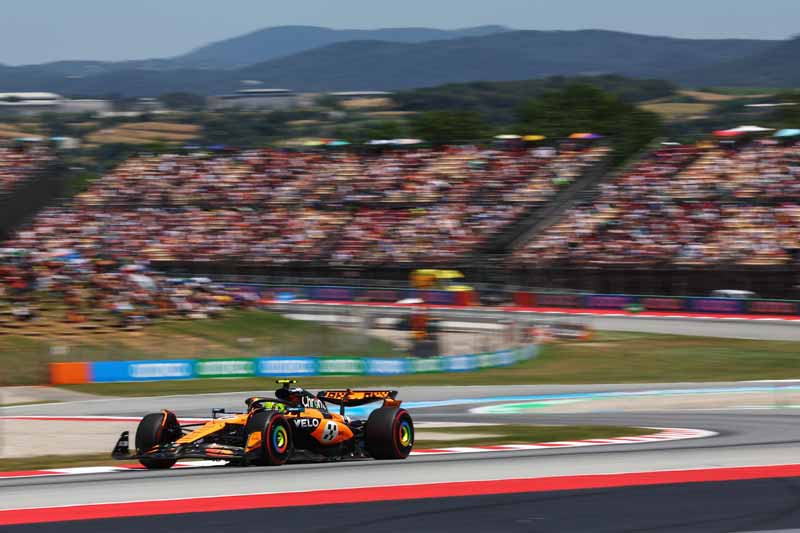 Oscar Piastri poleman a Barcellona McLaren domina le qualifiche del GP di Spagna