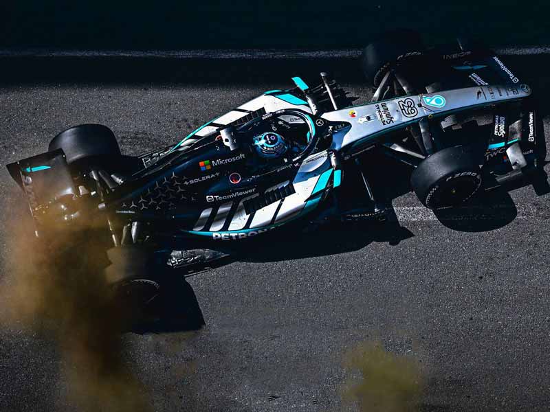 George Russell vince il GP d’Azerbaijan: Verstappen a 196 millesimi, Antonelli quinto