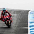 Marco Bezzecchi nono nelle qualifiche del GP d’Australia, pole a Marc Marquez