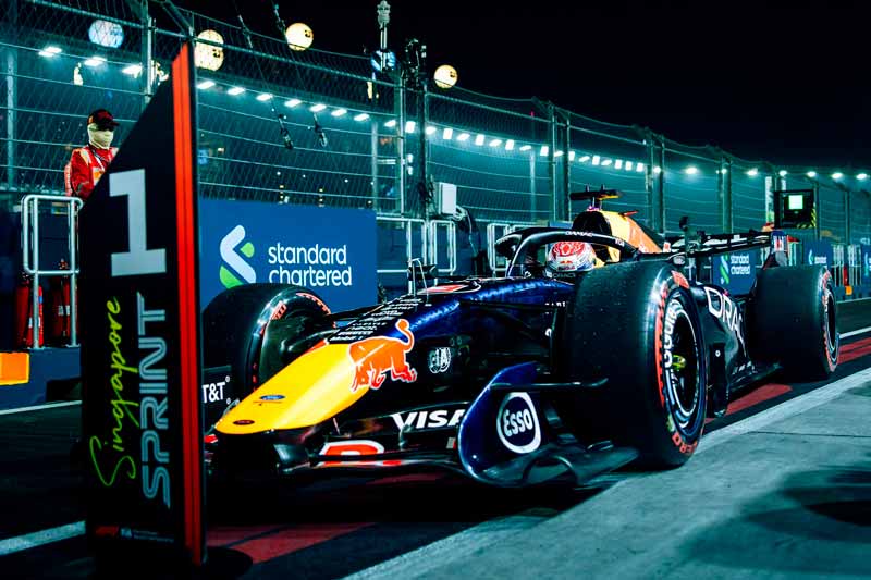 Qualifiche Sprint Race Singapore: pole Verstappen, Antonelli settimo